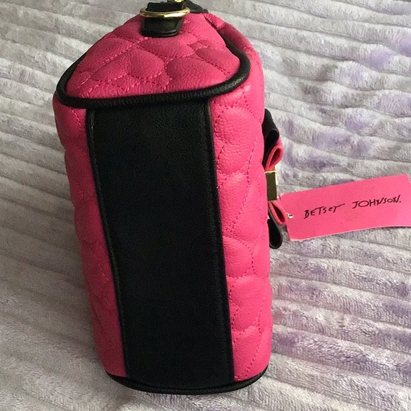 Betsey Johnson🩷🖤mini barrel purse - Picture 10 of 14